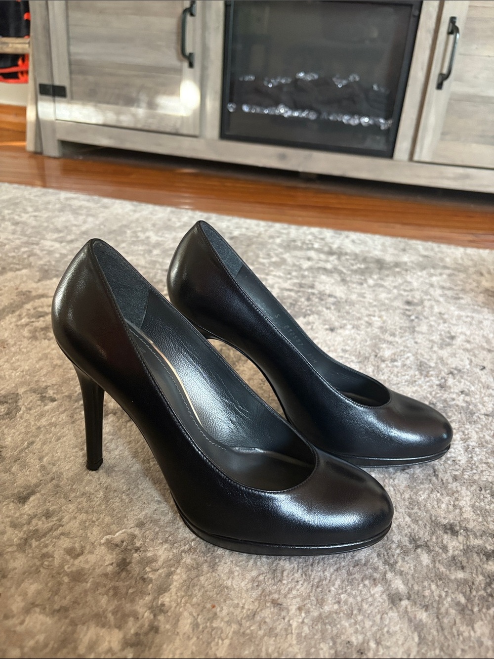 Stuart Weitzman Black Leather High Heel Pumps